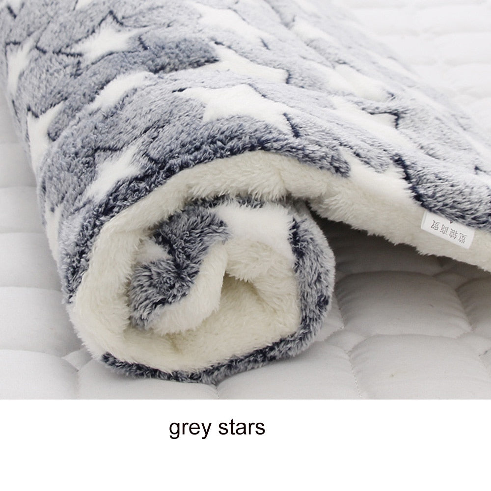 Pet Fleece Flannel Blanket - Soft Thick Pet Bed Mat Cats & Dogs